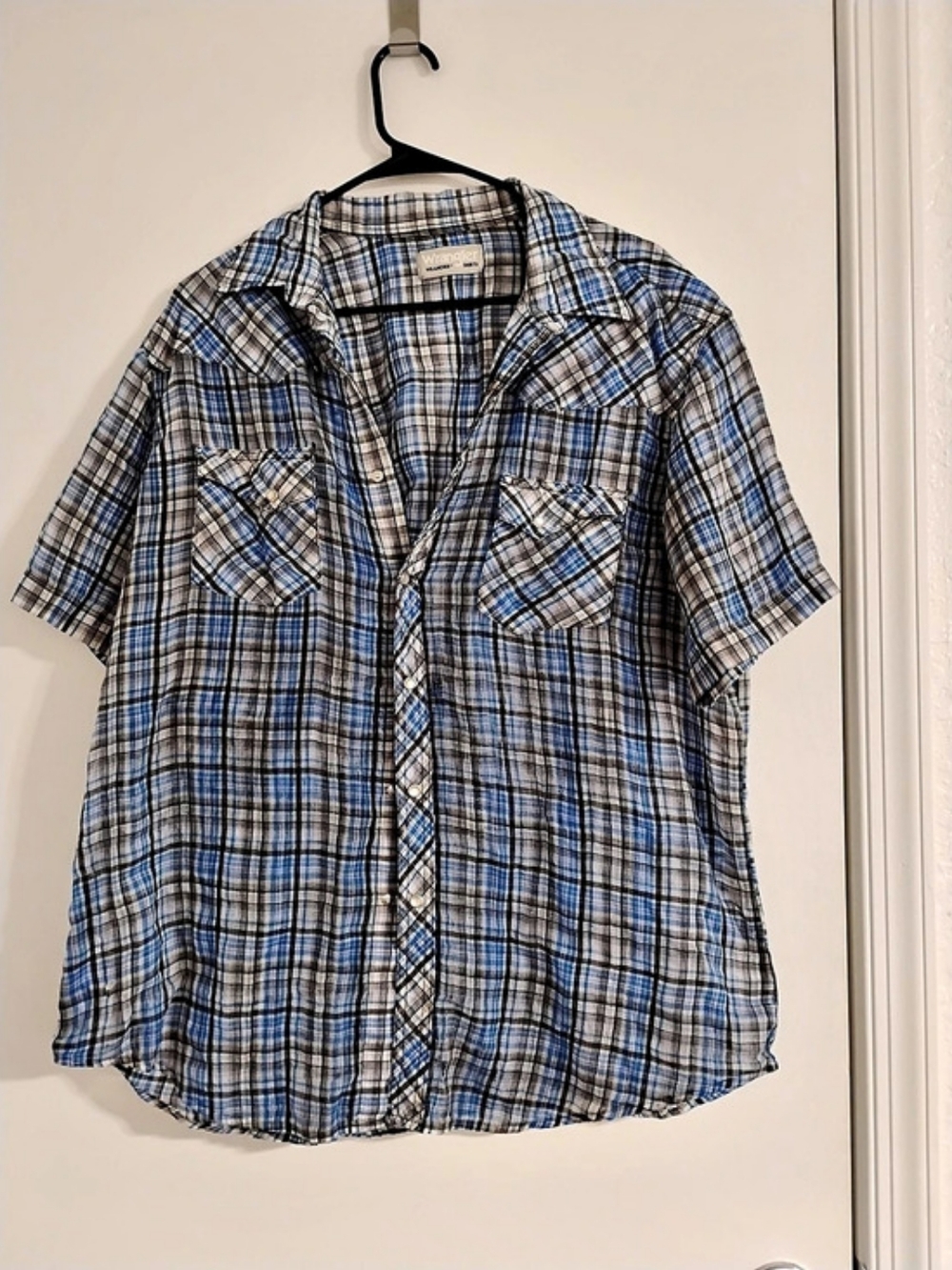 Wrangler Short Sleeve Plaid Western Snap Shirt Blue & White
